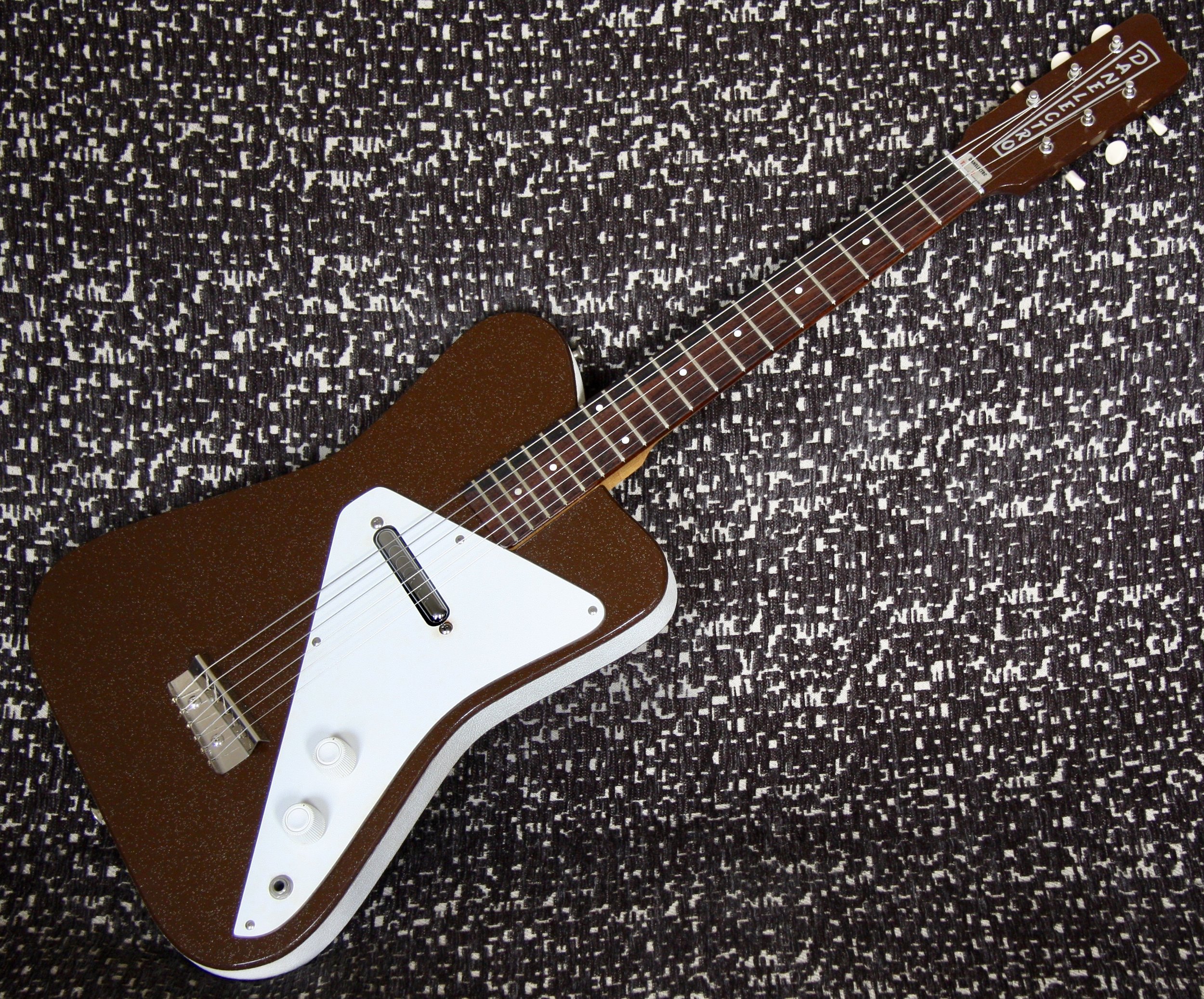 Sold 1963 Danelectro Pro I Guncotton Guitars